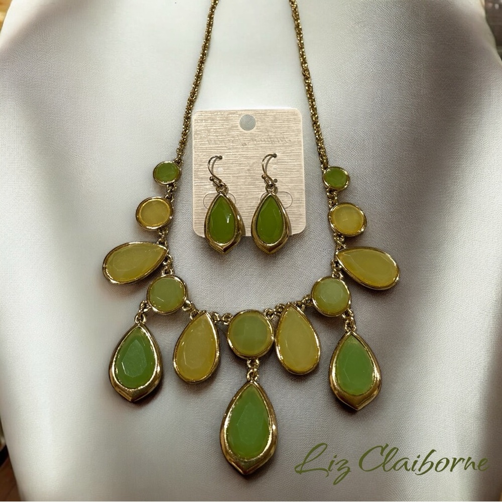 Liz Claiborne Green Teardrop Statement Necklace & Earring Set